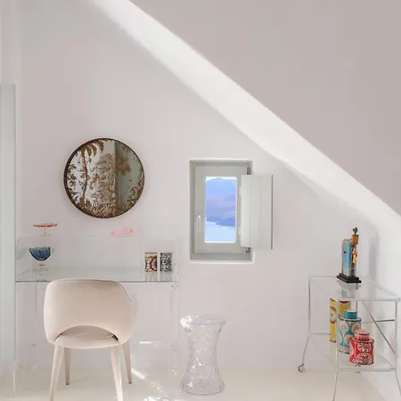 Odyssey Rock Milos Sunset 아파트