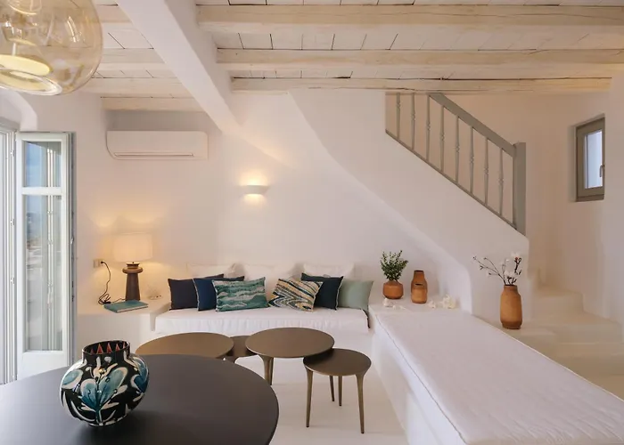 Odyssey Rock Milos Sunset * Plaka (Milos)