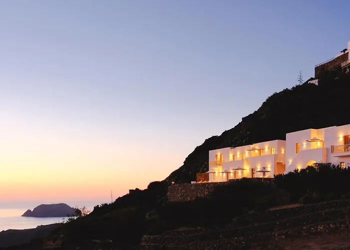 Odyssey Rock Milos Sunset * Plaka (Milos)