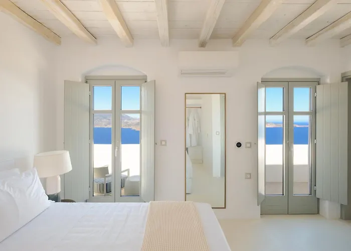 Odyssey Rock Milos Sunset Daire